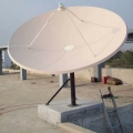 華達天線2.4米玻璃鋼衛星天線電視臺設備熱浸鍍鋅中星6B天線鍋